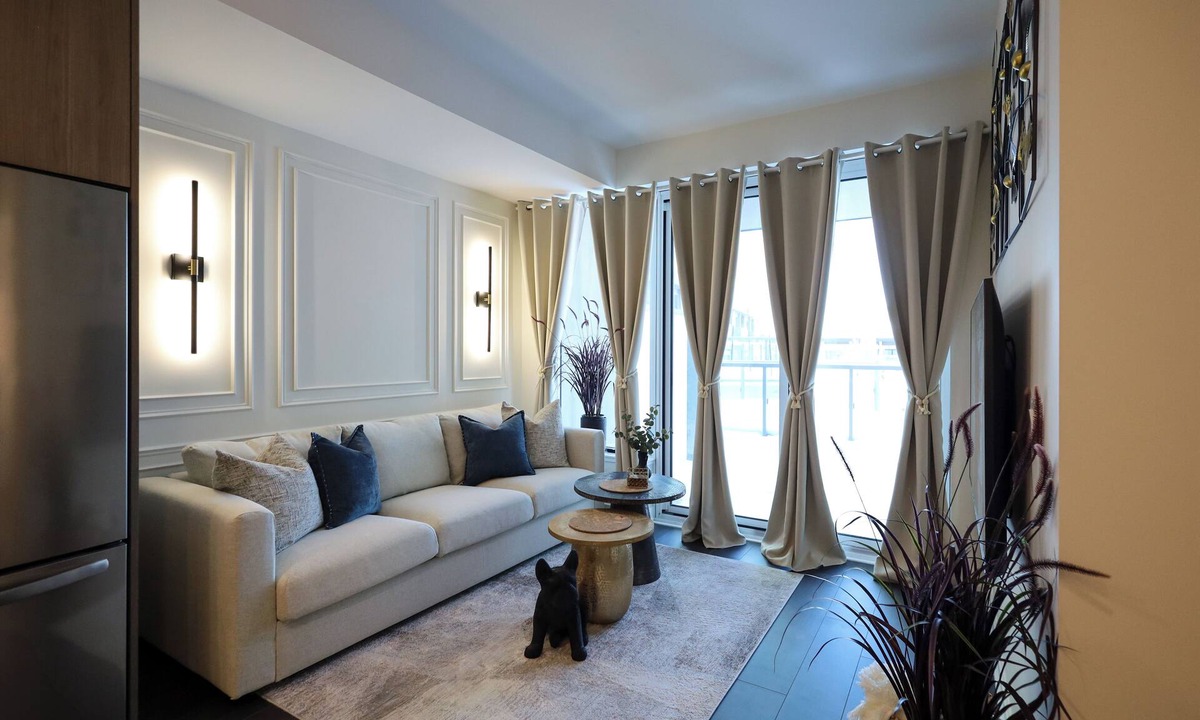 Big Bay Point Condo | Luxurious Stay at Friday Harbour + Swimming Pool & Hot Tub