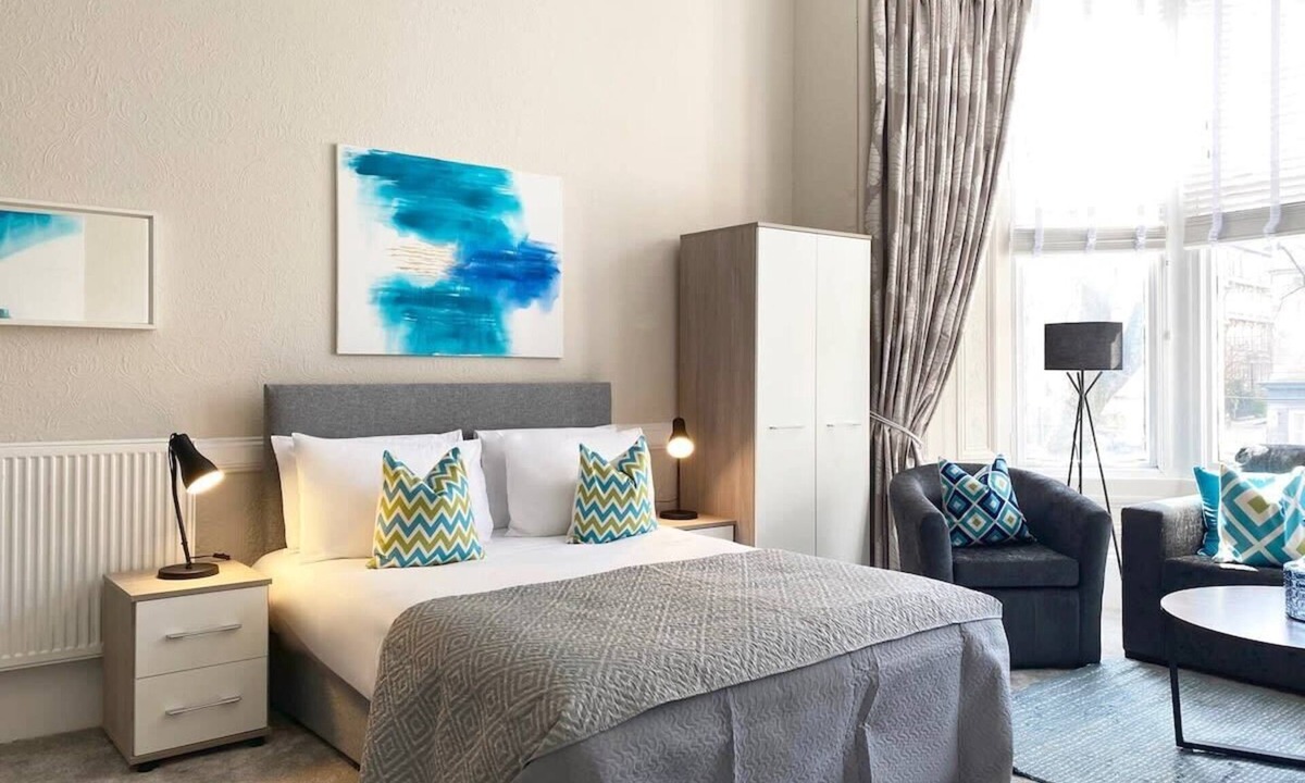 North West Condo | Luxurious Studio in Glasgow's West End