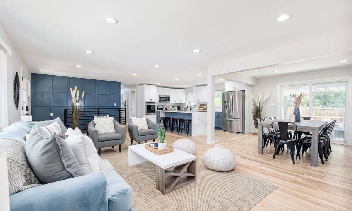 Littleton House | Luxurious Sunset Retreat w/Private Spa Patio