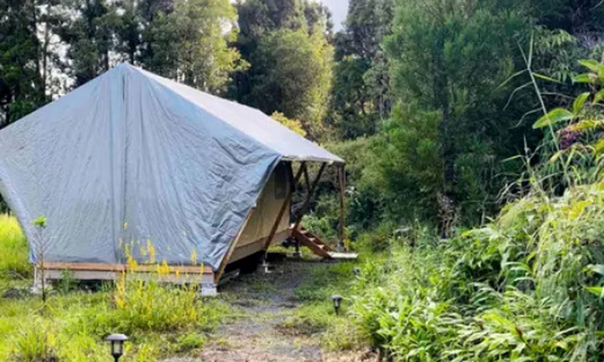 Glenwood RV Rental | Luxurious Tent for a Romantic Getaway in Mountain View Village, Hawaii