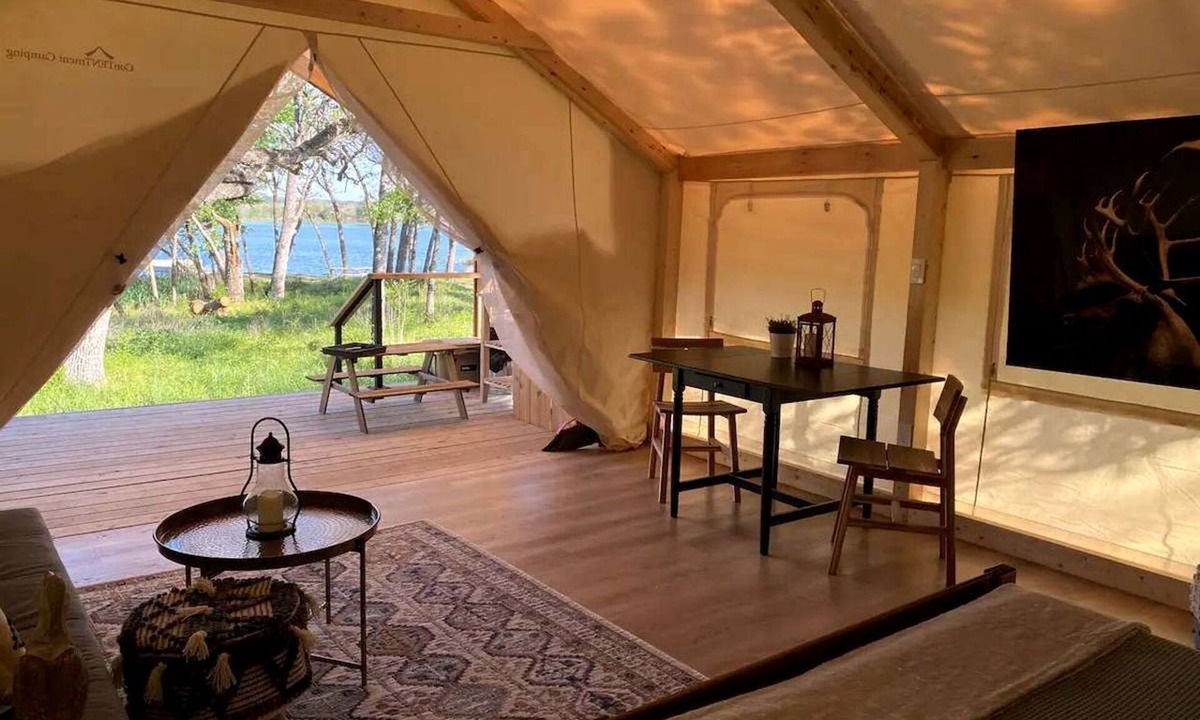 Bastrop RV Rental | Luxurious Texas Camping Retreat on Lake Bastrop