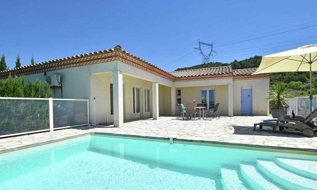 Oupia Villa | Luxurious Villa in Oupia with Private Swimming Pool