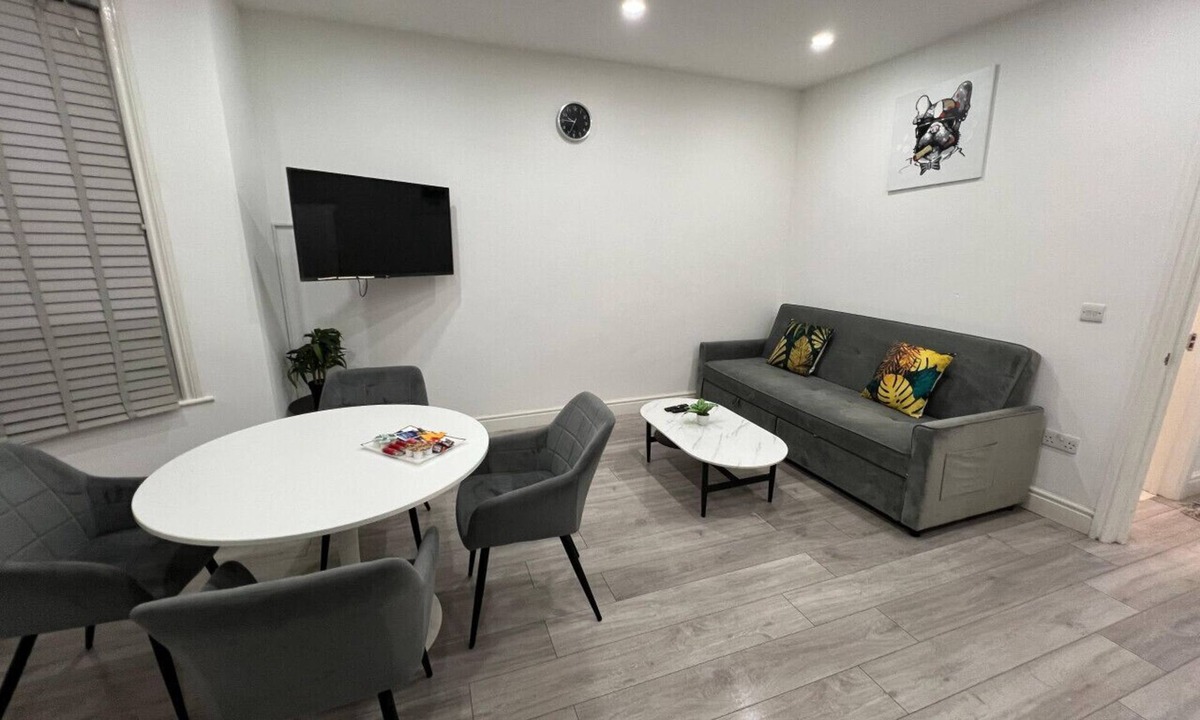 Valentines Apartment | Luxury 1 bed flat at Ilford st