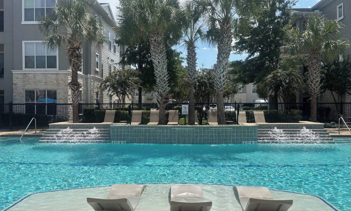 The Woodlands Apartment | Luxury 1 bedroom apartment in a resort-style gated community