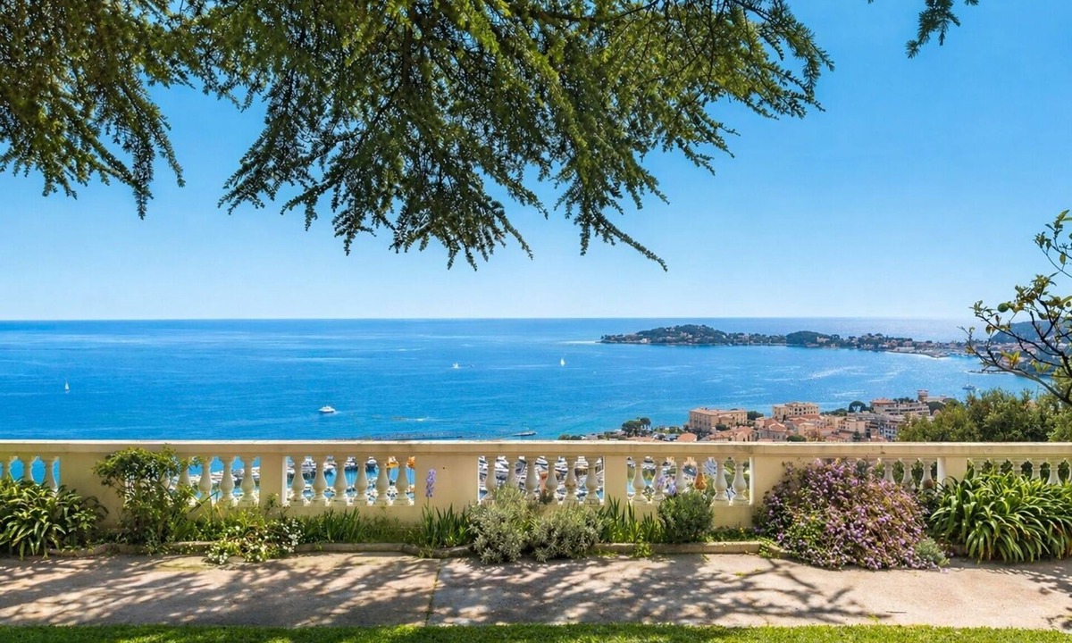 Beaulieu-sur-Mer Apartment | Luxury 115m² wonderful Sea view Belle Epoque Palace