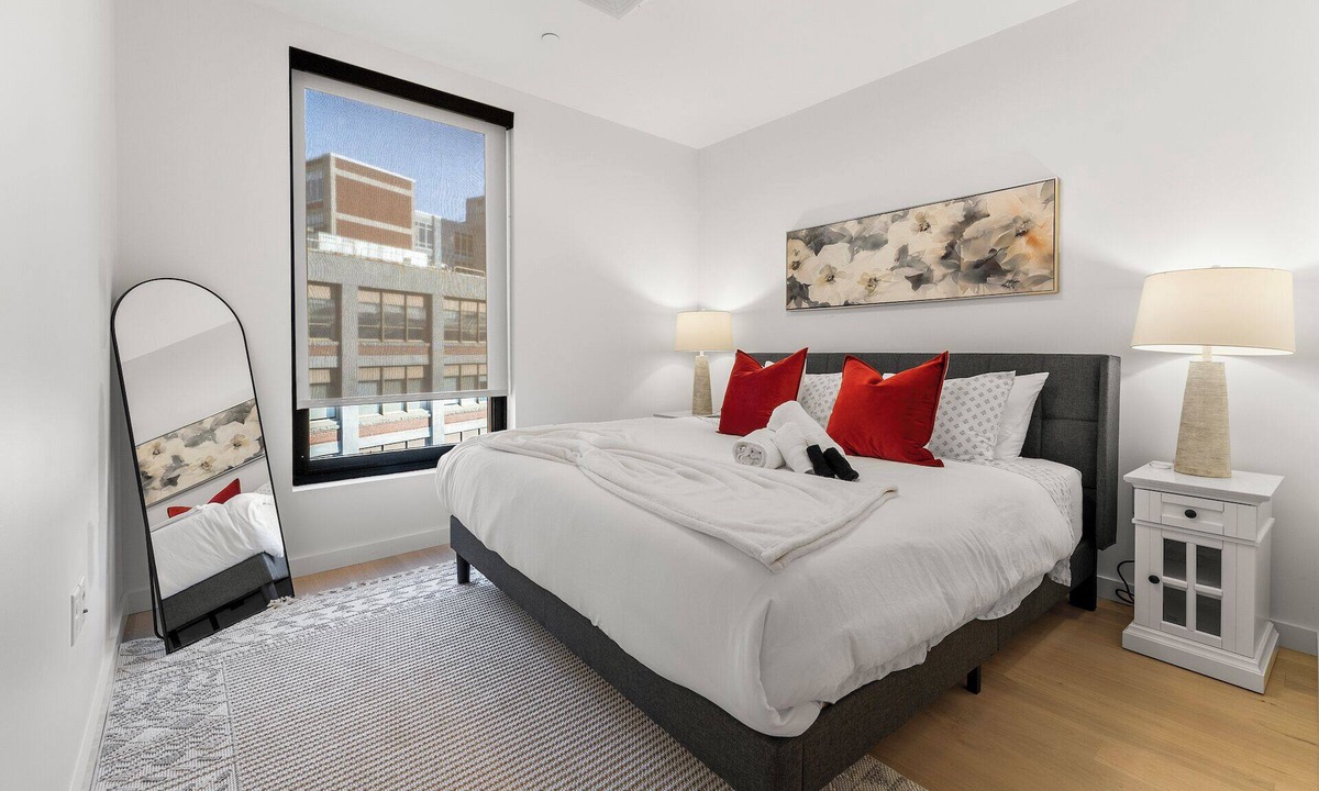 D Street - West Broadway Apartment | Luxury 1BR Near Broadway Southie 3139