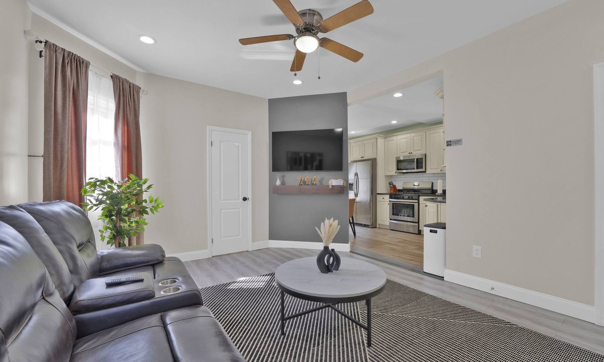 South Side Apartment | Luxury 2-bedroom apt in NY