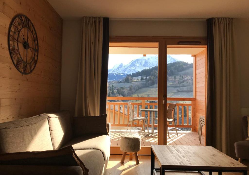 Combloux Apartment | Luxury 2 Bedroom Apartment with view of Mont Blanc