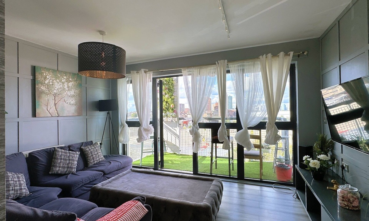 Poplar Apartment | Luxury 2 BR Flat in Canary Wharfnn