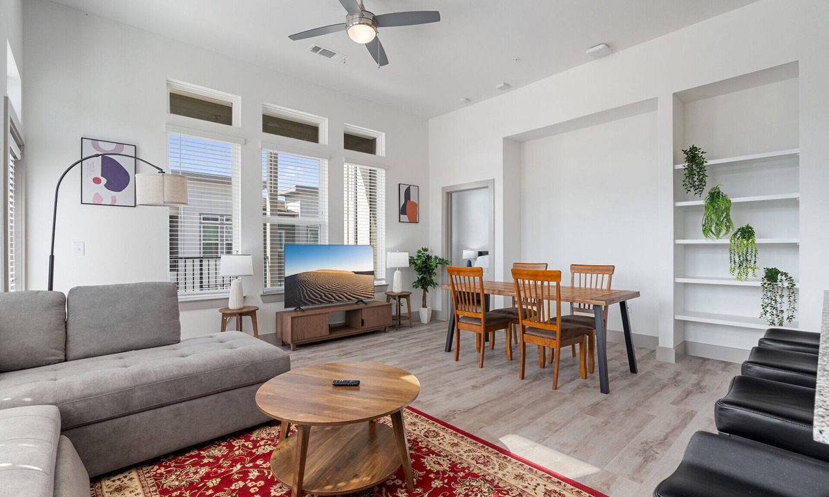 Stony Ridge North Apartment | Luxury 2BD/2BA Near Airport 3386