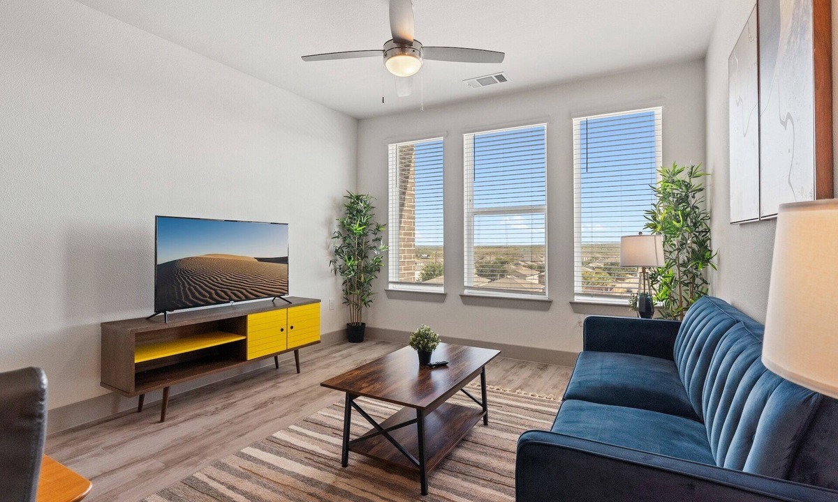 Stony Ridge North Apartment | Luxury 2BD/2BA Next to Airport 1473