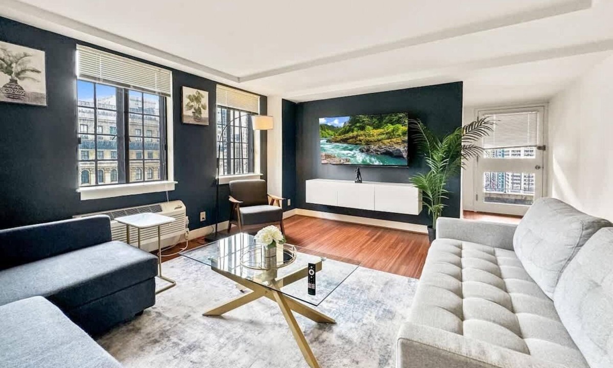 Center City Apartment | Luxury 2BD | Center City | 4 Beds | By JFK plaza