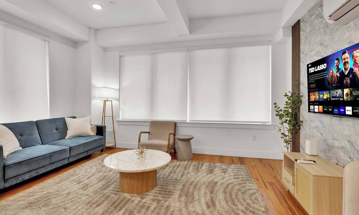 Olde Kensington Apartment | Luxury 2BD | Sleeps 8 | Northern Liberties