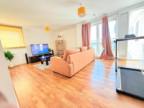 Glyndon Apartment | Luxury 2Bed Room Riverview Apartment