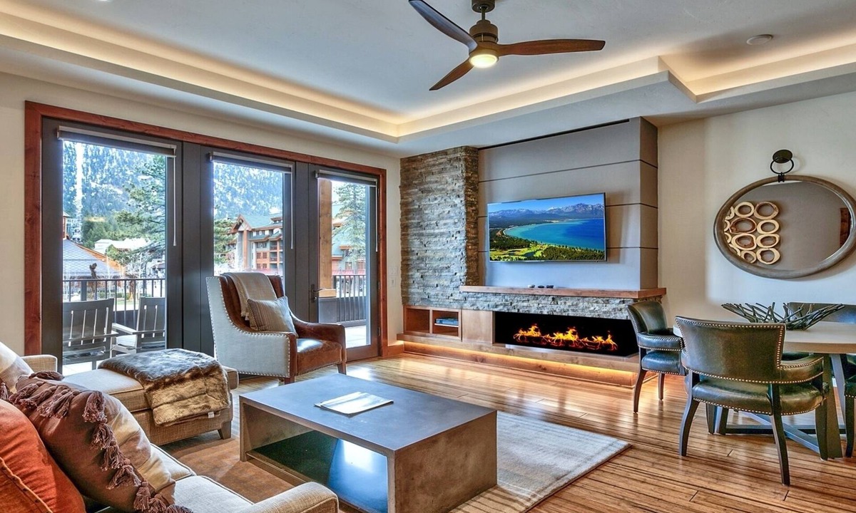 Lakeside Park Condo | Luxury 2Br Residence steps from Heavenly Village & Gondola by RedAwning