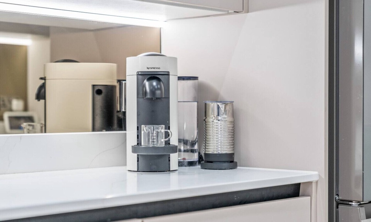 Swinton House | Luxury 3-Bed Home 10 Mins from Manchester Centre