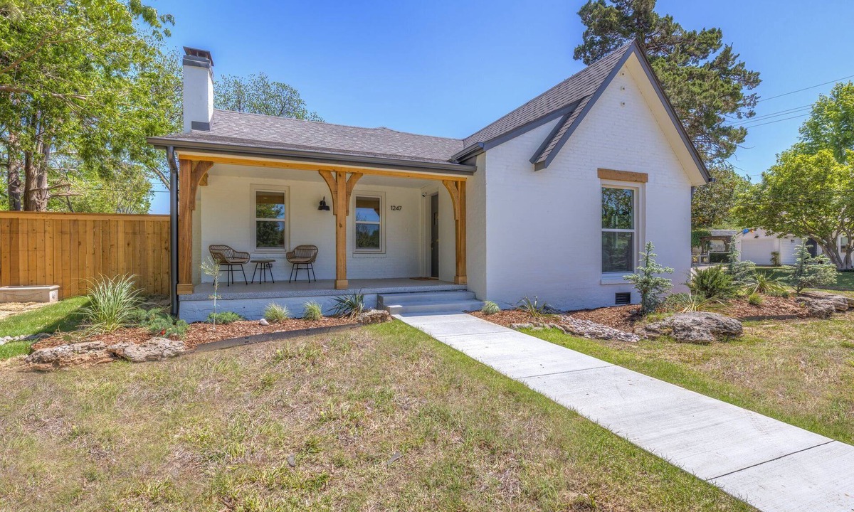 Tulsa House | Luxury 3BD 2bath Near EXPO & TU
