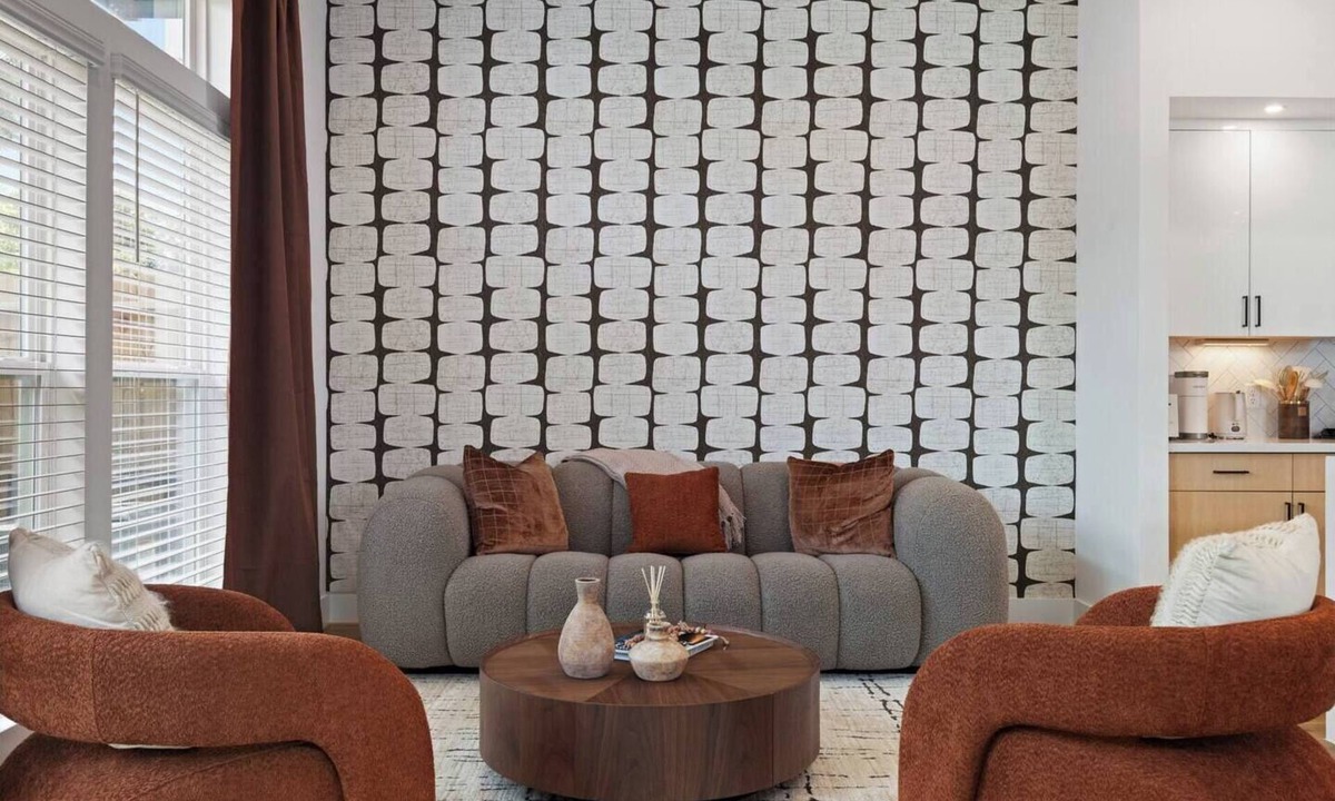 Northside House | Luxury 3BR Houston - Near Downtown & Stadiums