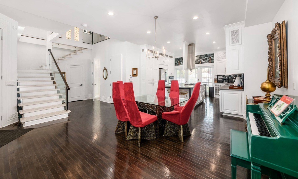 Olde Towne East House | Luxury 3BR Near Downtown, Sleeps 10, Modern & Spacious