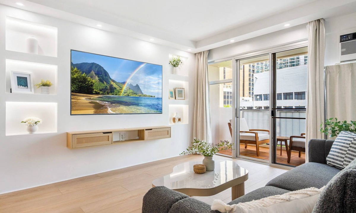 Honolulu Condo | Luxury 3BRD[5beds]+2BTH+Partial Ocean View+Parking