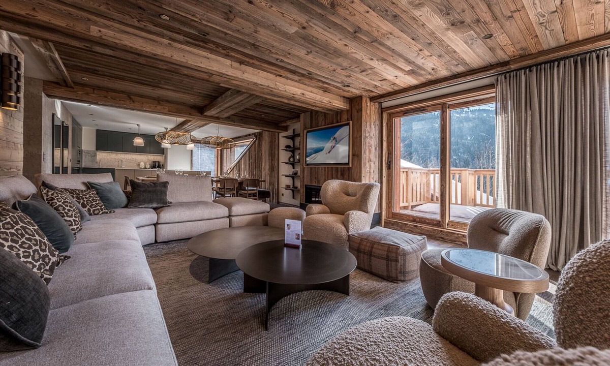 Meribel Centre Apartment | Luxury 4-bedroom apartment with 5* concierge, mountain view