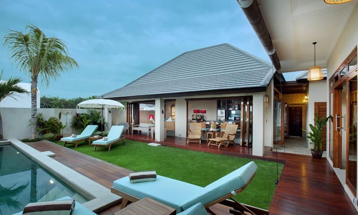 Berawa Villa | Luxury 4 Bedroom Villa Near Canggu Club