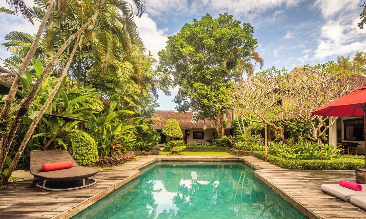 Nakula Villa | Luxury 4-BR Oasis with Private Pool & Tropical Garden in Seminyak