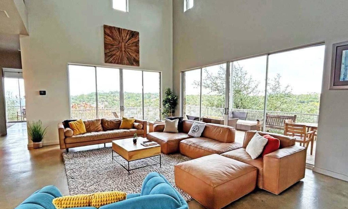 Dripping Springs House | Luxury 4BR Hilltop Retreat with Scenic Views