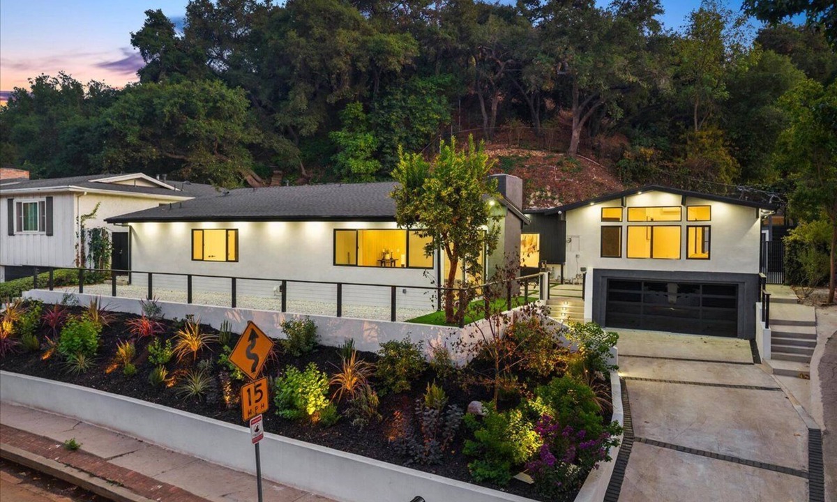 Sherman Oaks House | Luxury 4BR Modern Home w/Private Pool Near Universal Studios & Sofi Stadium