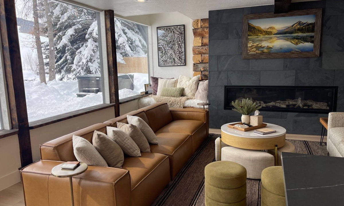 Crested Butte South House | Luxury 4BR Riverfront Home with Hot Tub Near Ski