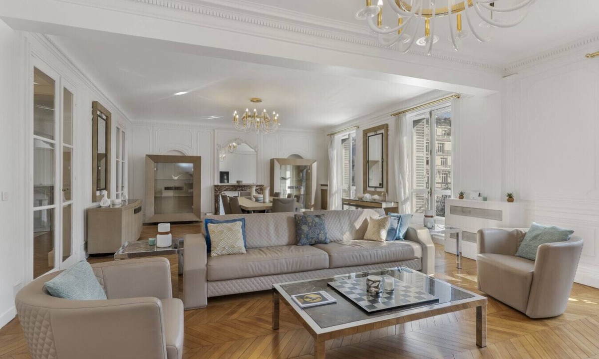 Chaillot Apartment | Luxury 5 Bed Residence - Opposite Arc de Triomphe