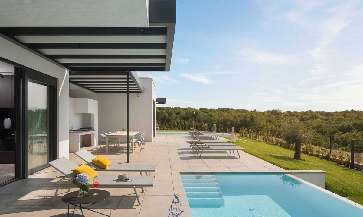 Bale Villa | Luxury 5-Star Spa Villa for Up to 12 Guests