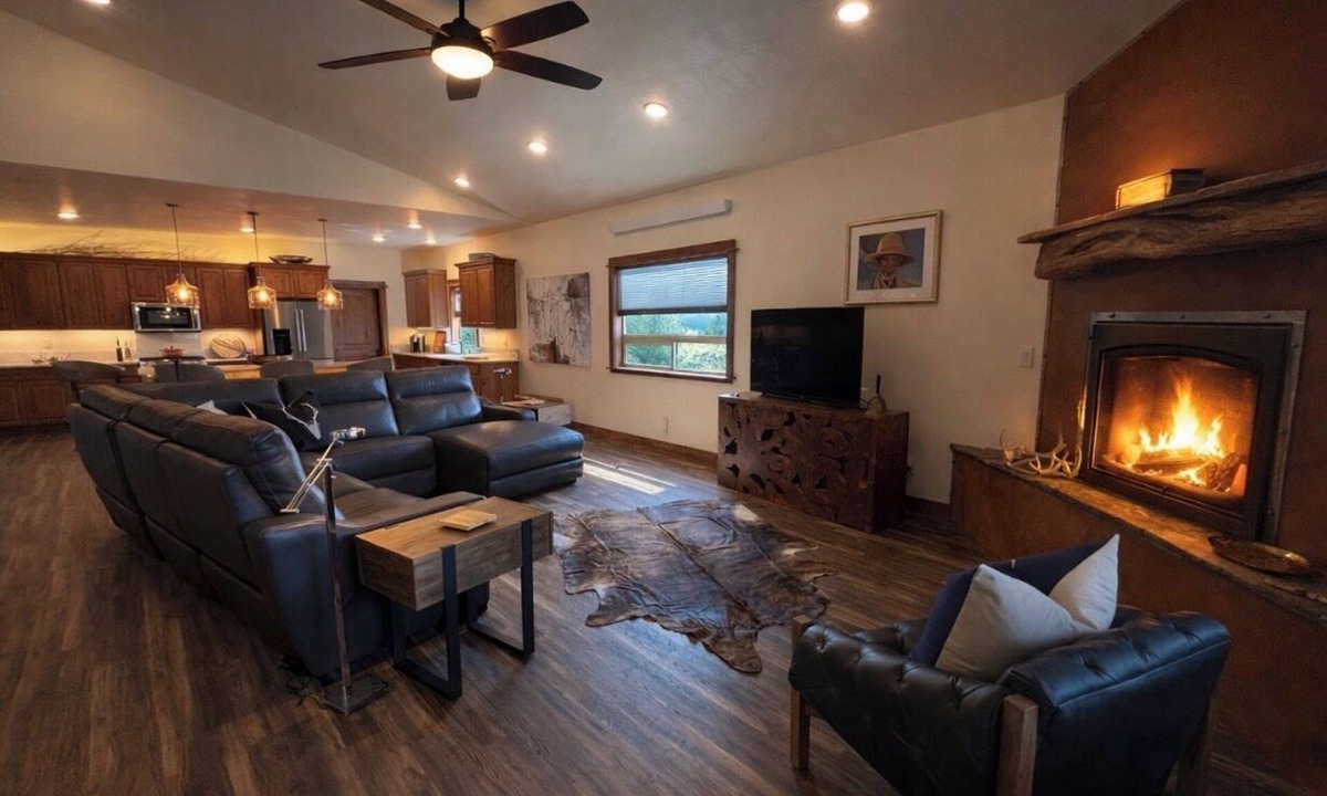 Thayne House | Luxury 55+ Retreat-Dual Private Patios-Mountain View's