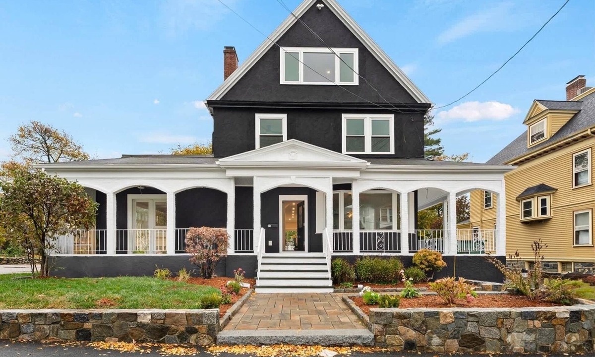 Medford House | Luxury 5BR Home Steps to Medford Square