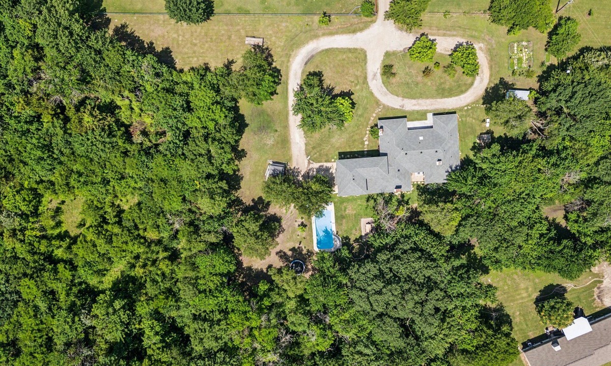 Allen House | Luxury 6BR Estate w/Pool — 50 Min to AT&T Stadium, FIFA 2026