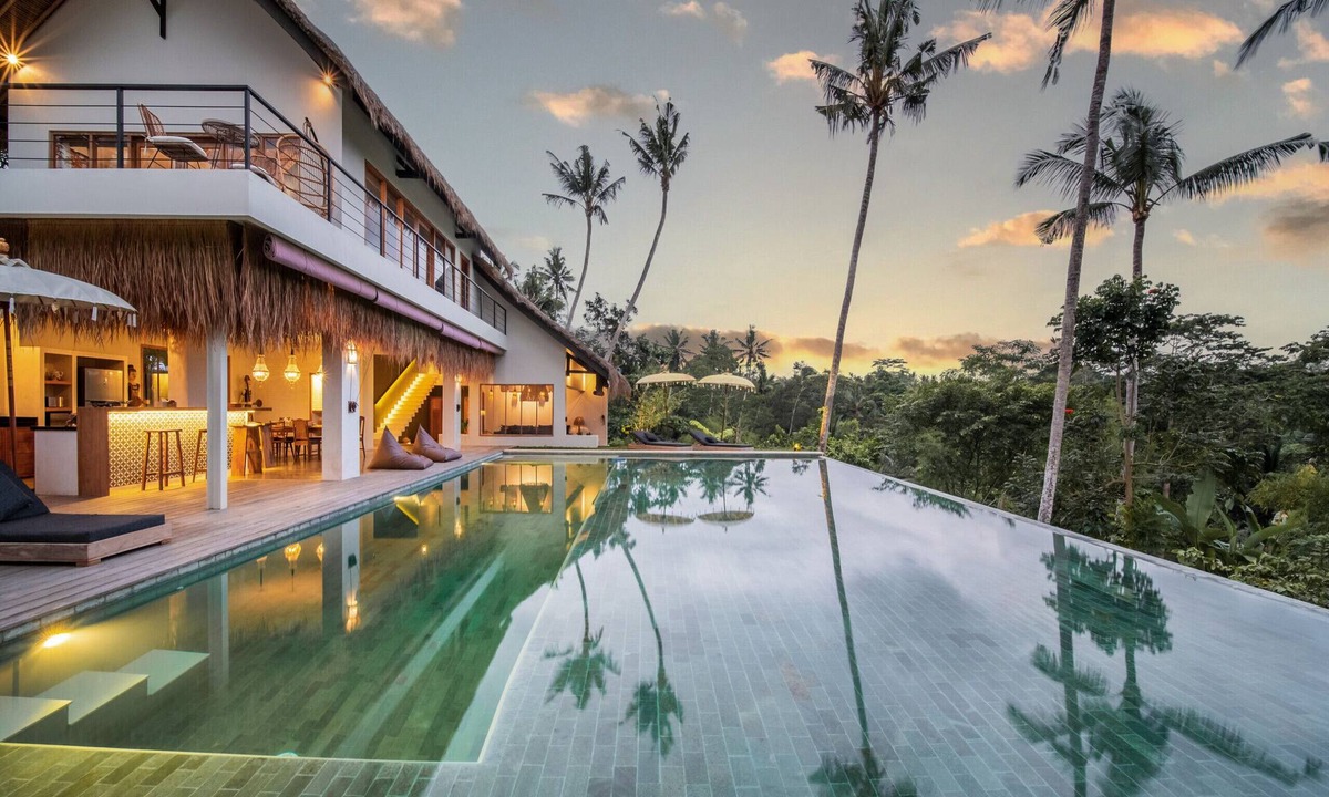 Melayang Villa | Luxury 6BR Jungle Retreat in Ubud with Pool
