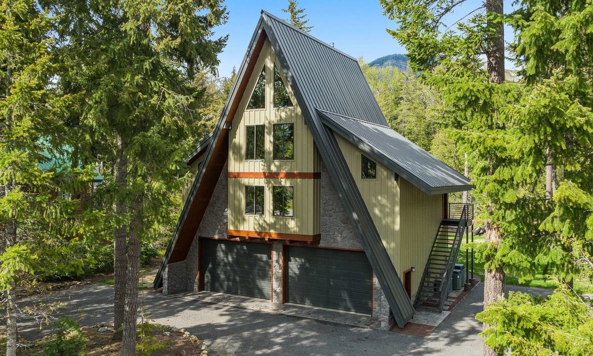 Easton House | Luxury A-Frame Lodge on a river, surrounded by mountains