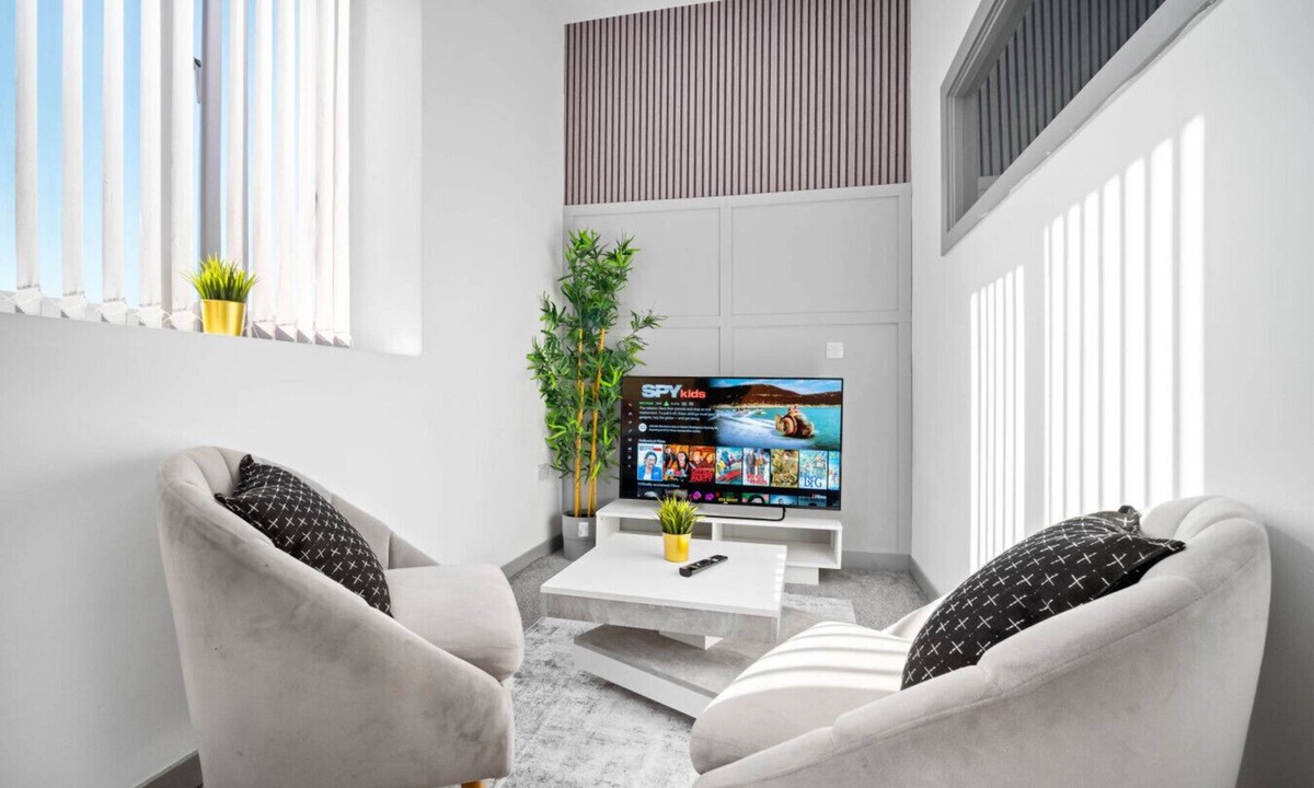 Brierley Hill Apartment | Luxury Apartment - Brieley Hill