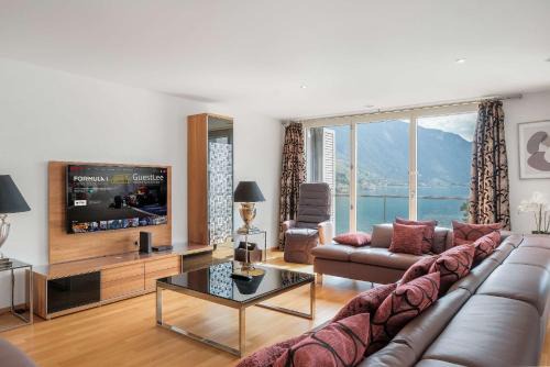 Montreux City Centre Apartment | Luxury Apartment in Montreux with Panoramic Views by GuestLee