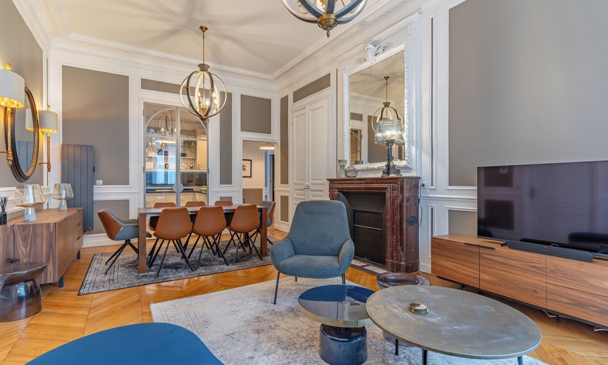 Porte-Dauphine Apartment | Luxury apartment in the heart of the very chic 16th arrondissement of Paris