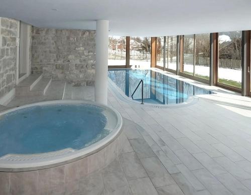 Chateau-d'Oex Apartment | Luxury Apartment, Panoramic Mountain Views, 5 Star Spa Facilities - 4 Bedroom