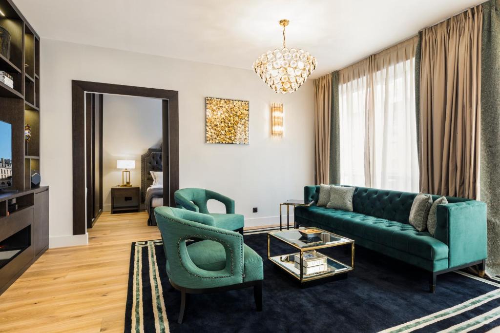 Les Halles Apartment | Luxury Apartment Paris Louvre II