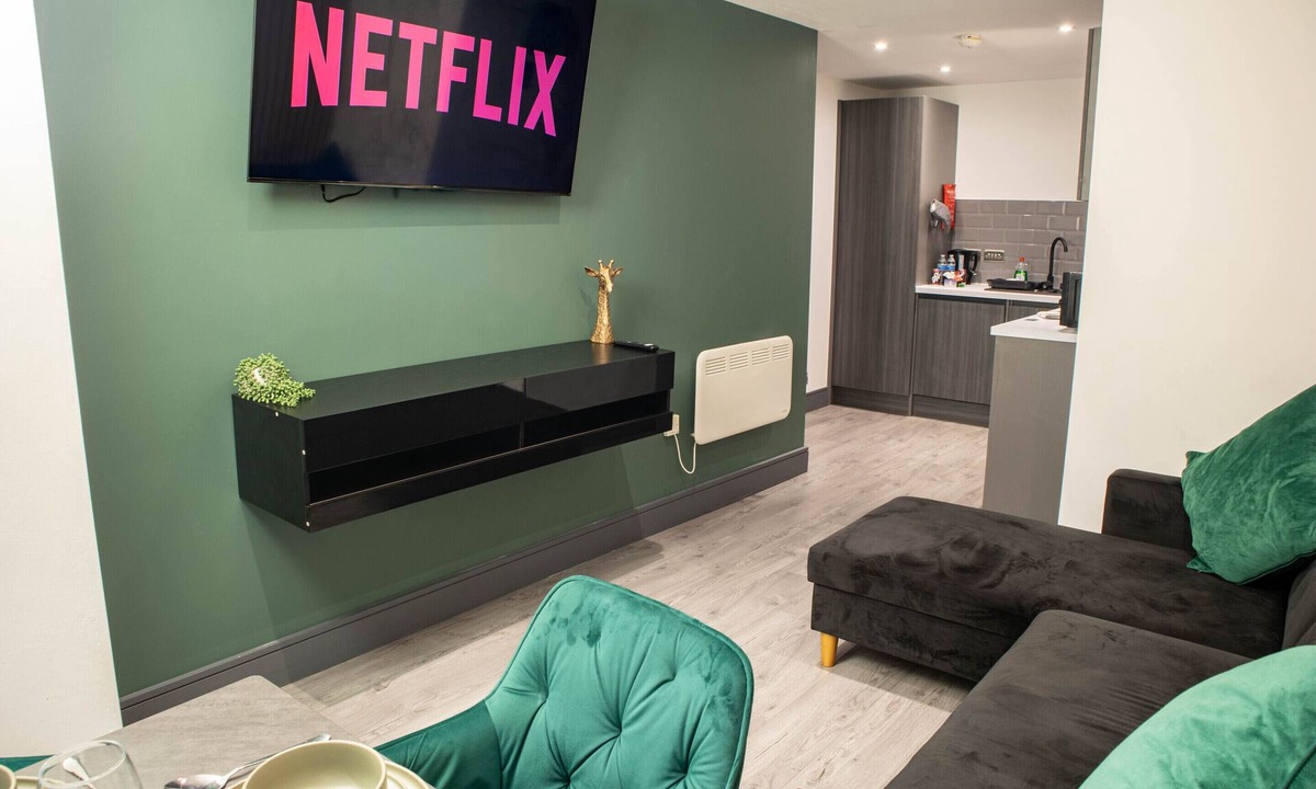 Bradford Apartment | Luxury Apartment With Super King Bed