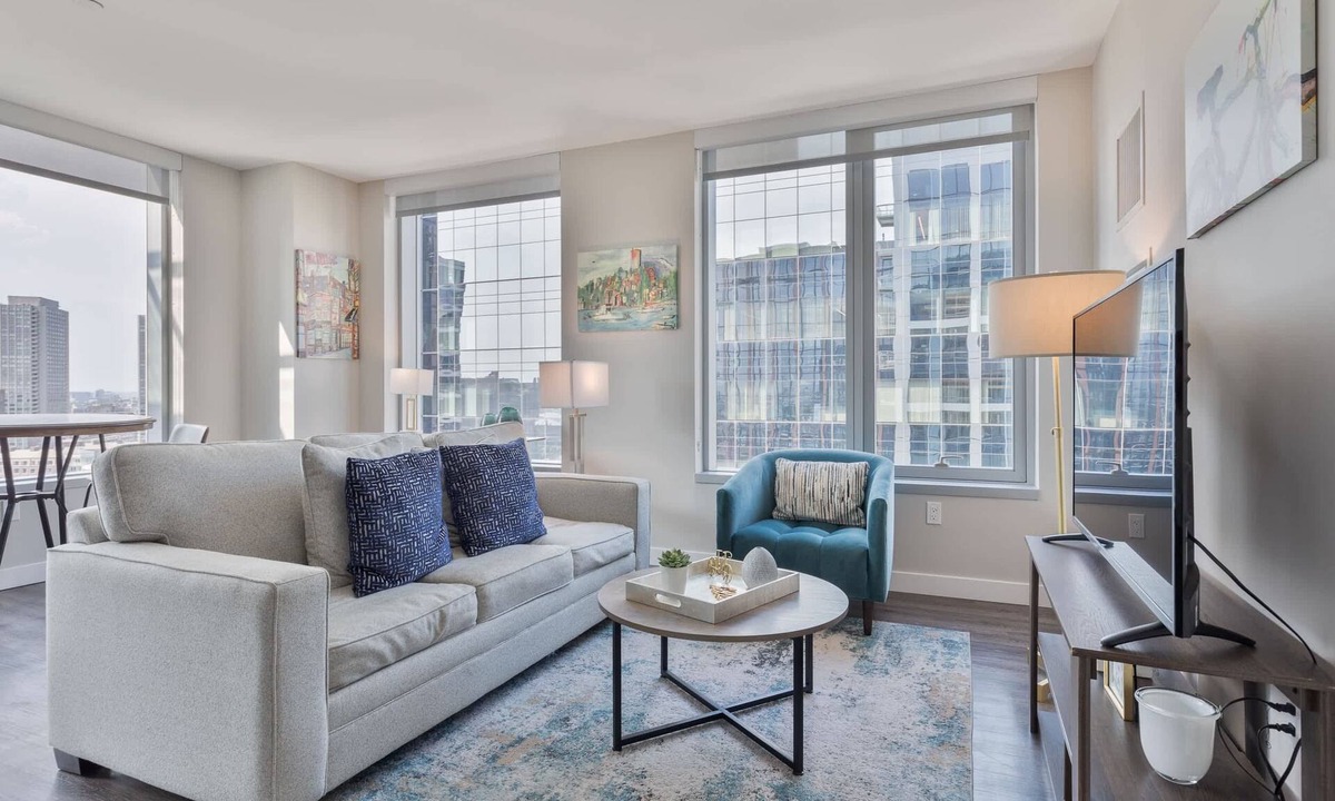 Seaport District Apartment | Luxury Apt with Balcony In Seaport