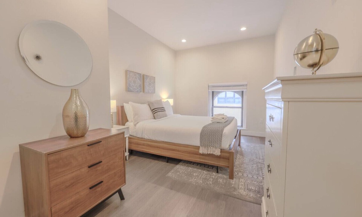 Downtown Boston Apartment | Luxury at a Discount! 2br/2ba | 200mbps Internet