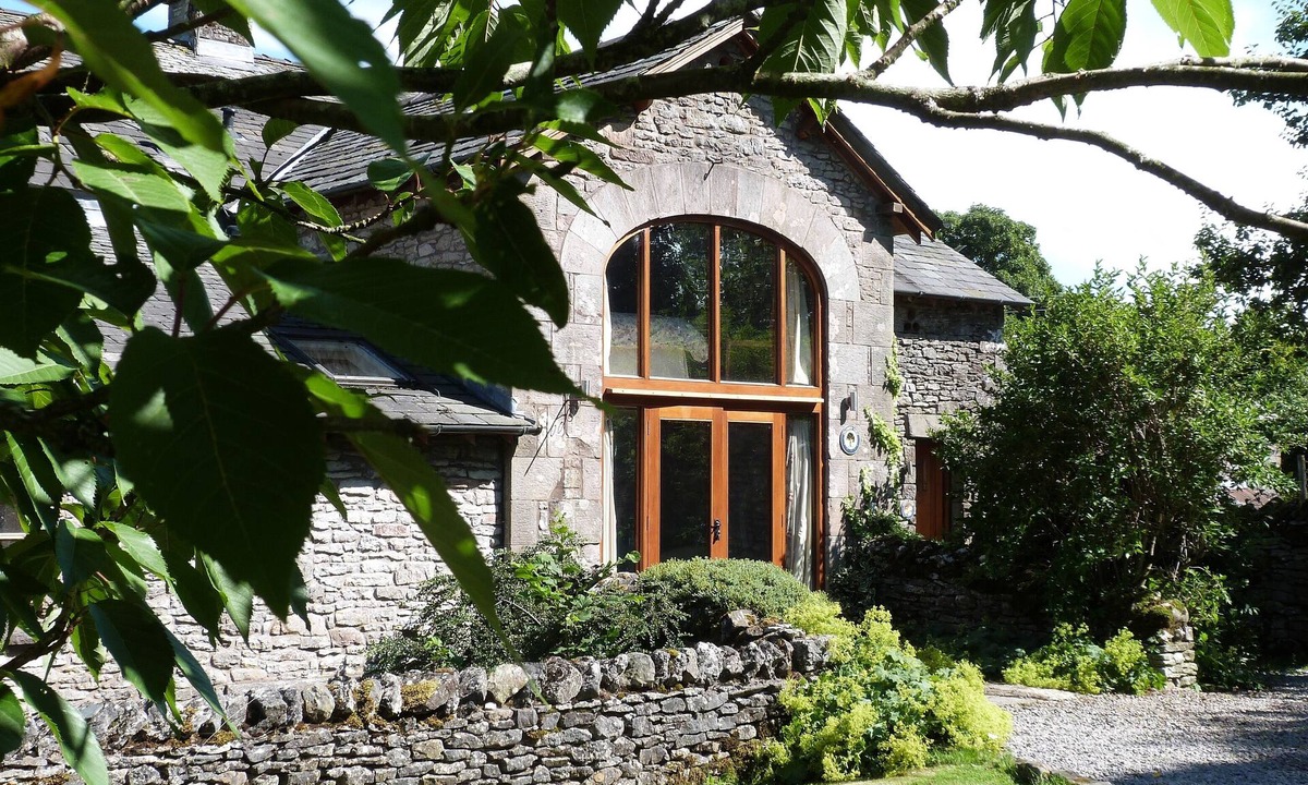 Appleby-in-Westmorland House | Luxury Barn Conversion - Orchard View