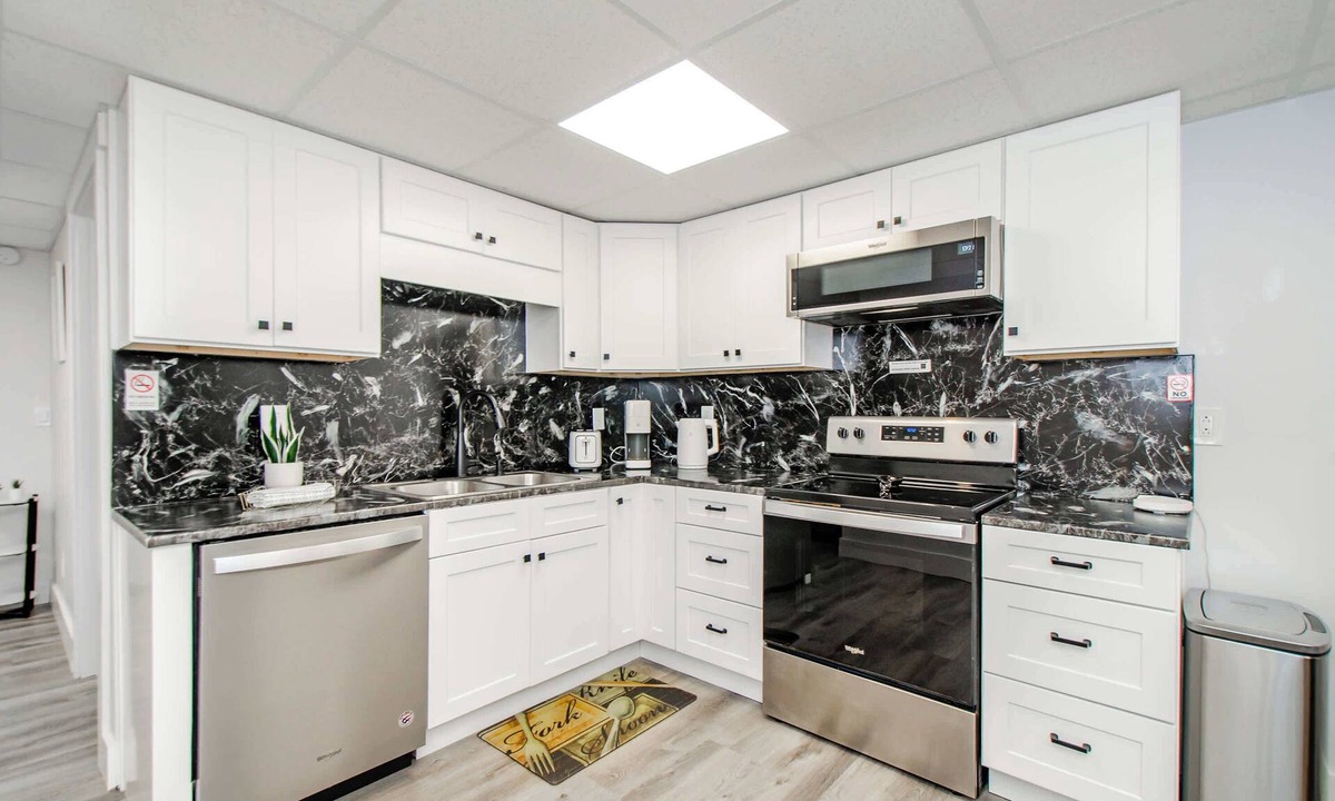 Buford Apartment | Luxury Basement Suite Sleeps 5