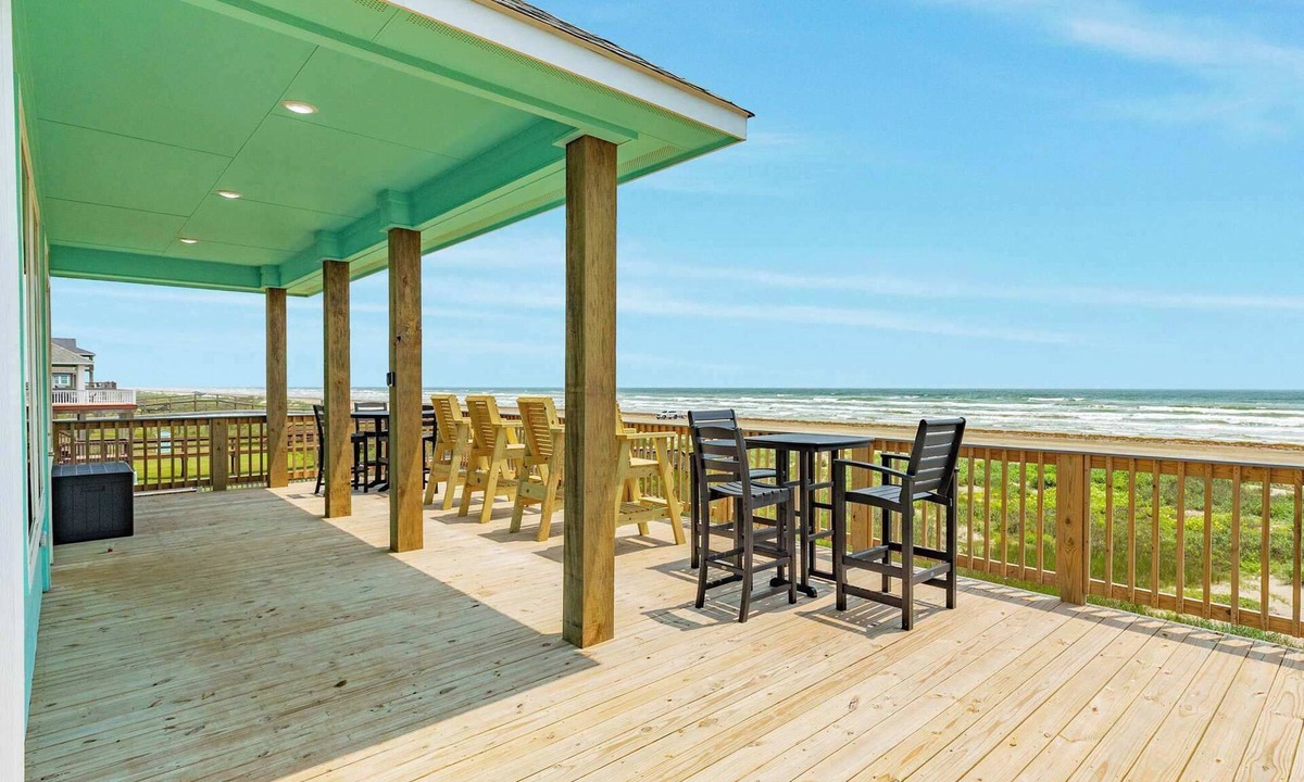 Freeport House | Luxury Beach House: Family-Friendly with Private Beach!