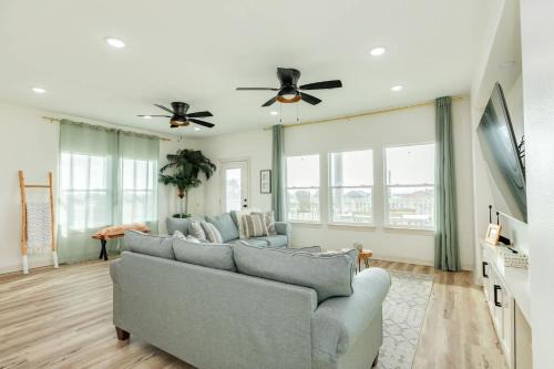 Surfside Beach House | Luxury Beach House Minutes to Sand