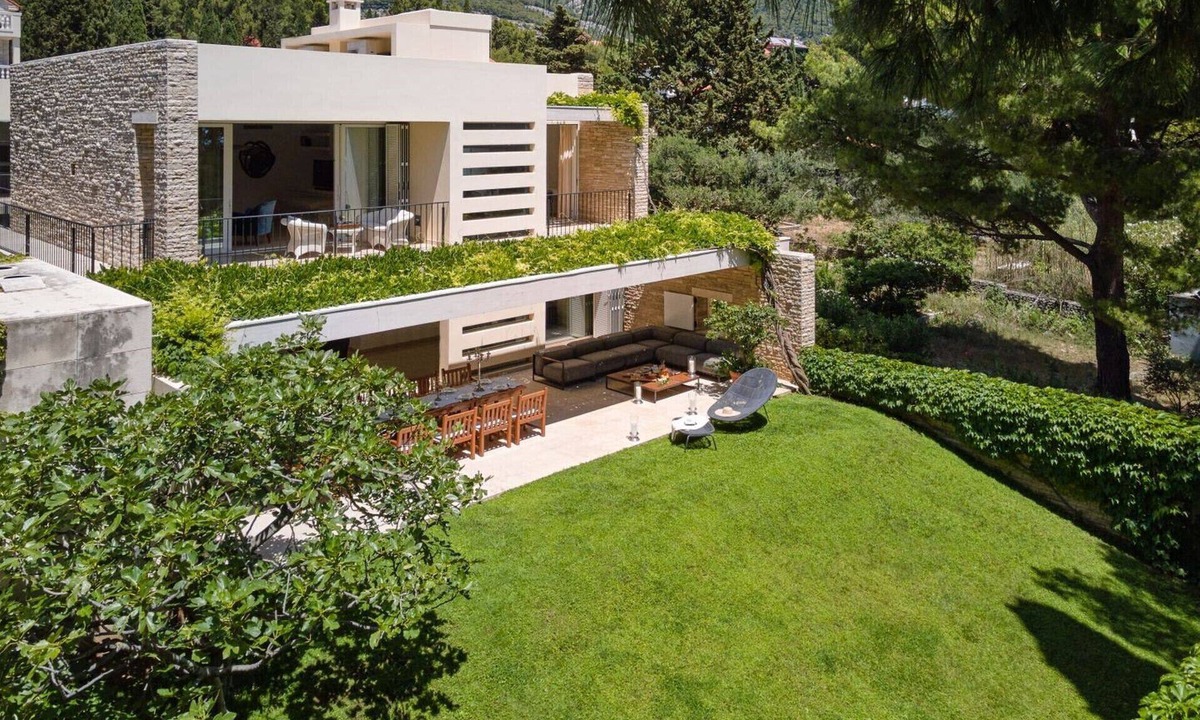 Bol Villa | Luxury Beachfront Villa Castello Bol with Pool